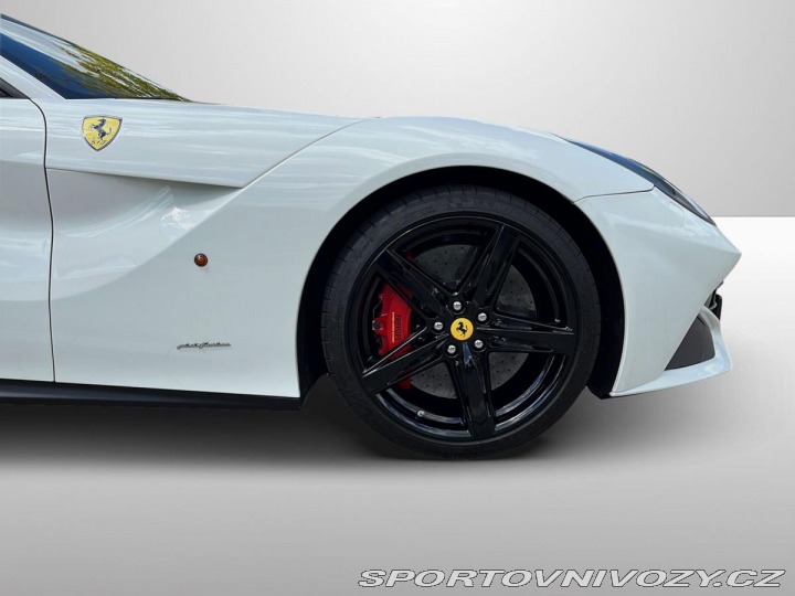 Ferrari F12berlinetta 2013