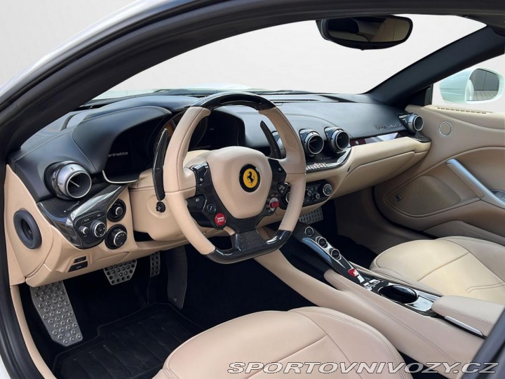 Ferrari F12berlinetta 2013