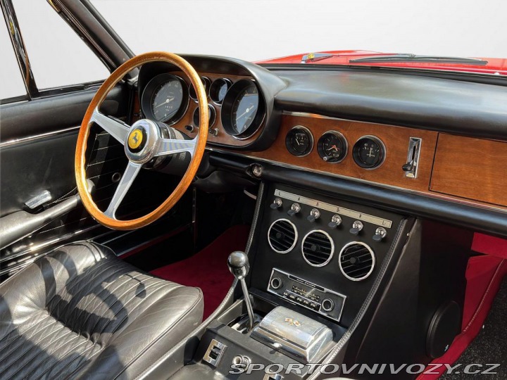 Ferrari 330 GTC 1967