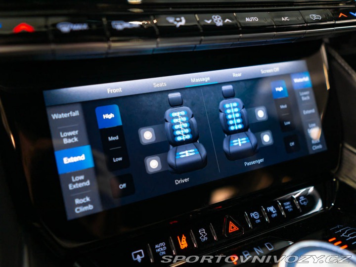 Ostatní značky Ostatní modely Jeep Grand Wagoneer 6.4 Obsidian 5 LET ZÁRUKA 2024