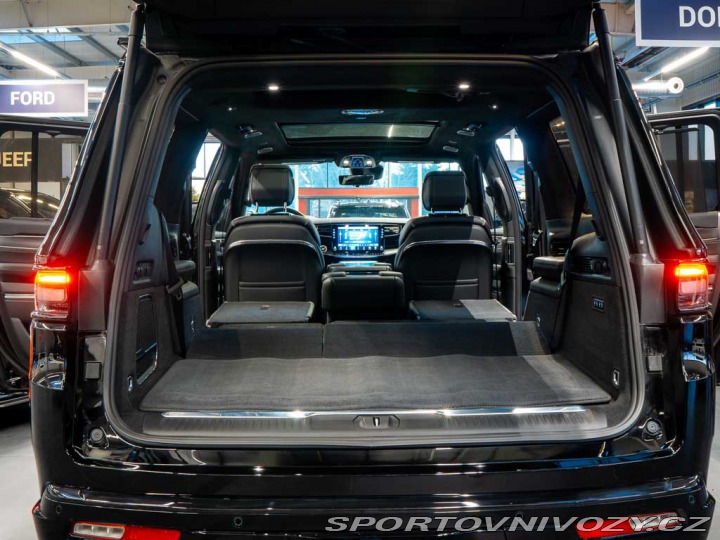 Ostatní značky Ostatní modely Jeep Grand Wagoneer 6.4 Obsidian 5 LET ZÁRUKA 2024
