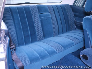 Mercedes-Benz SLC 4,5 450 165 kW W107 1975