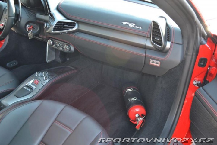 Ferrari 458 ITALIA 2011