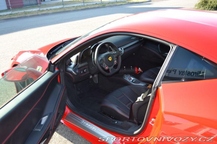Ferrari 458 ITALIA 2011