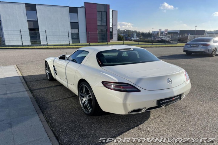 Mercedes-Benz SLS AMG B&O 2016