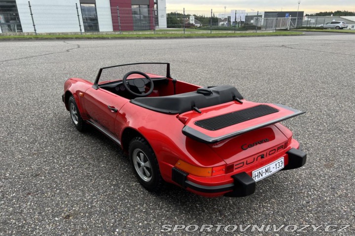 Porsche 911 JUNIOR 1982