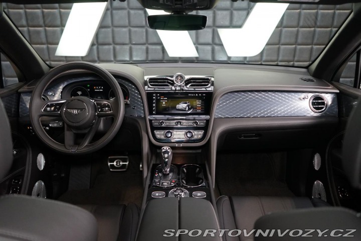 Bentley Bentayga V8 First-Edit. Naim Black 2020