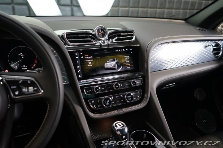 Bentley Bentayga V8 First-Edit. Naim Black 2020