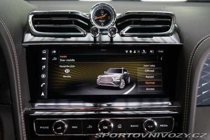 Bentley Bentayga V8 First-Edit. Naim Black 2020