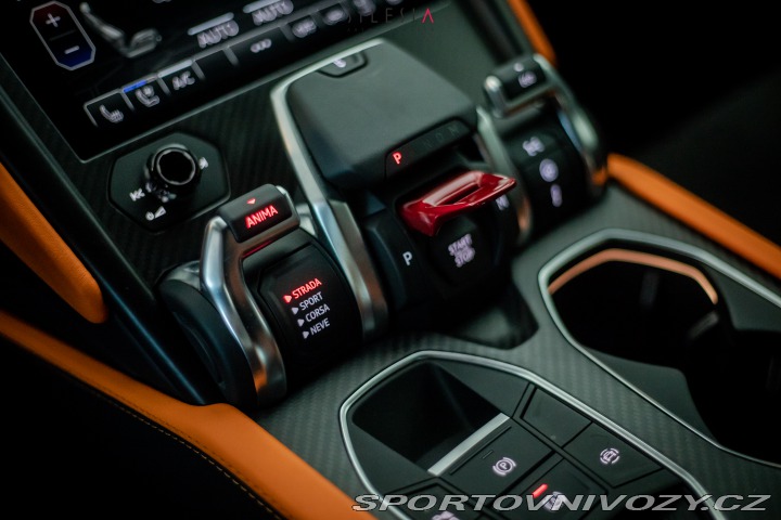 Lamborghini Urus Graphite Capsule 2022