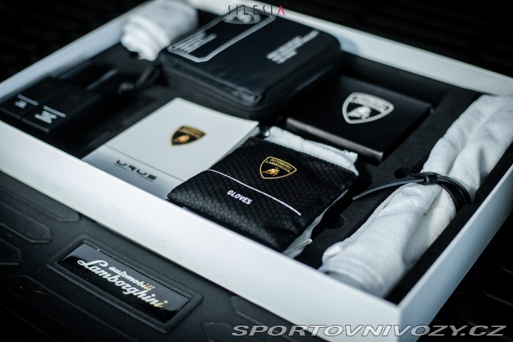 Lamborghini Urus Graphite Capsule 2022