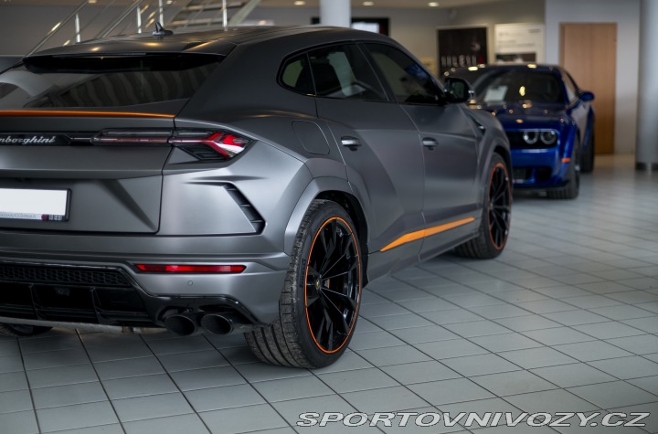 Lamborghini Urus Graphite Capsule 2022