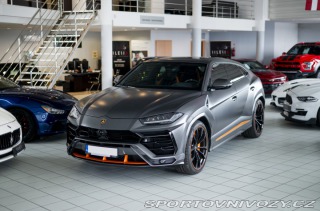 Lamborghini Urus Graphite Capsule 2022