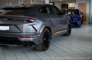 Lamborghini Urus Graphite Capsule 2022