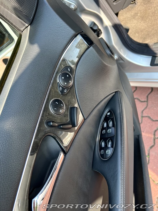 Mercedes-Benz E E55 AMG V8 Kompressor
