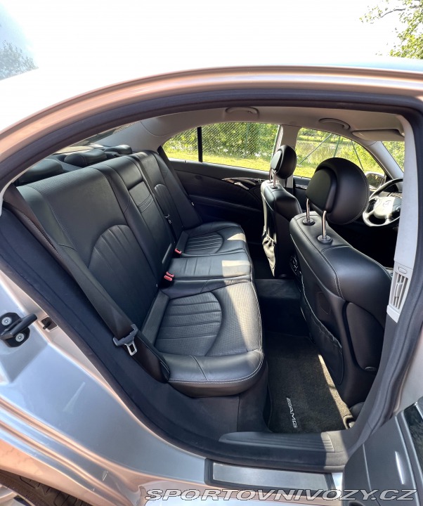 Mercedes-Benz E E55 AMG V8 Kompressor 2003
