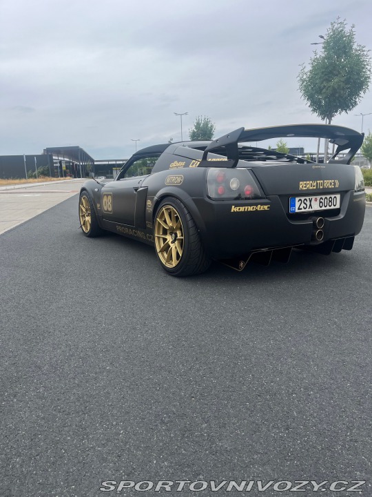Opel Speedster 2.2 T 2003