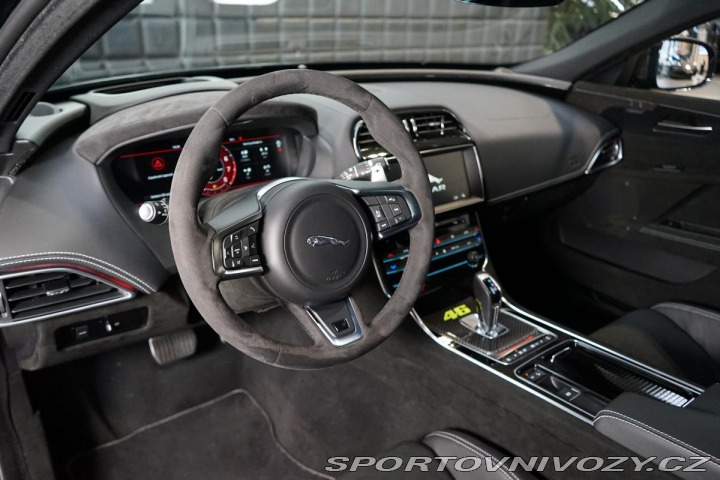 Jaguar XE SV Project8 AWD Track-Pac 2019