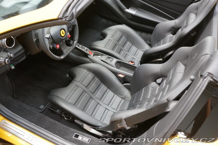 Ferrari F8 Spider LIFT LED ACC P-Dis 2023