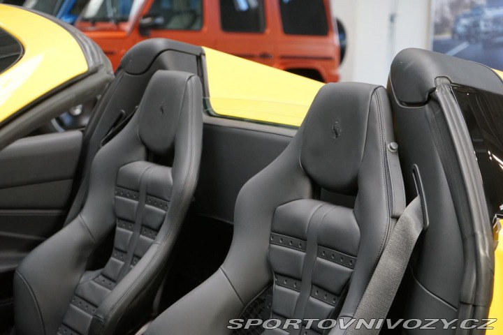 Ferrari F8 Spider LIFT LED ACC P-Dis 2023