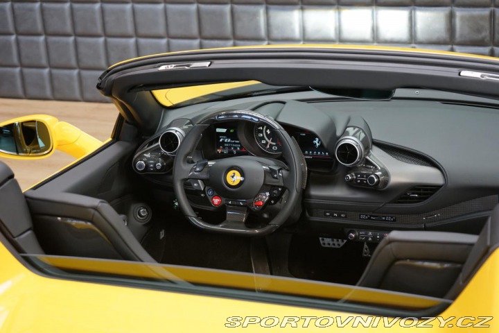 Ferrari F8 Spider LIFT LED ACC P-Dis 2023