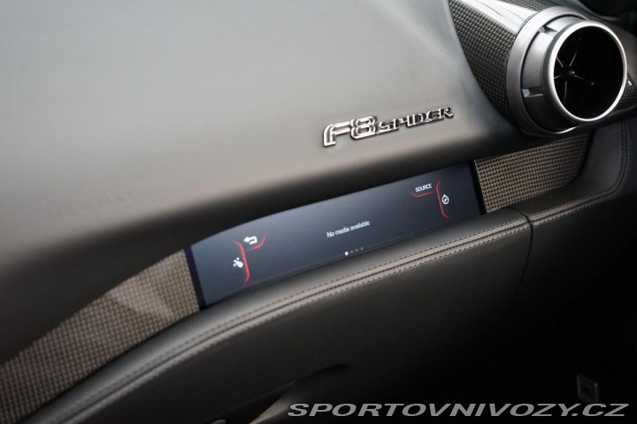 Ferrari F8 Spider LIFT LED ACC P-Dis 2023