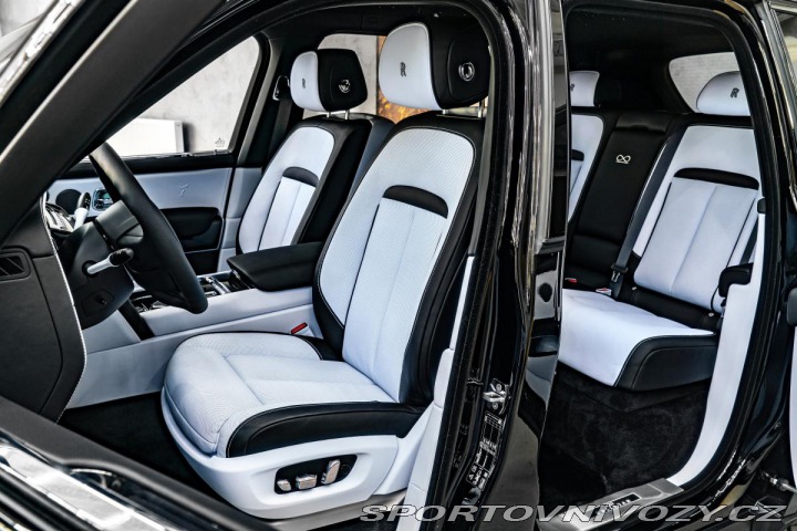 Rolls Royce Cullinan Black Badge MASSAGE 2023