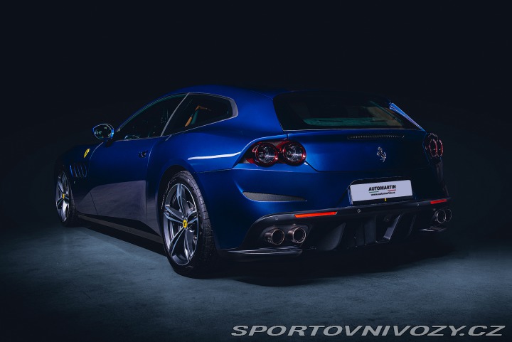 Ferrari GTC4Lusso V12 1MAJ Panorama JBL 2021