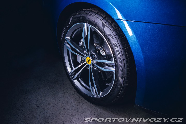 Ferrari GTC4Lusso V12 1MAJ Panorama JBL 2021