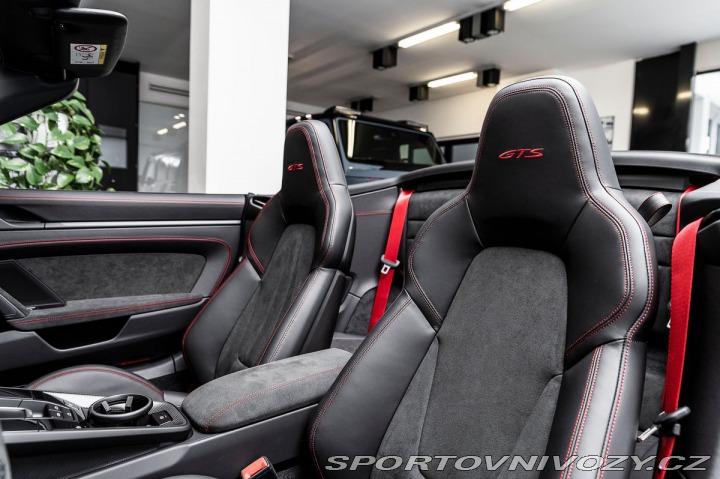 Porsche 911 Carrera 4 GTS Cabriolet/B 2022