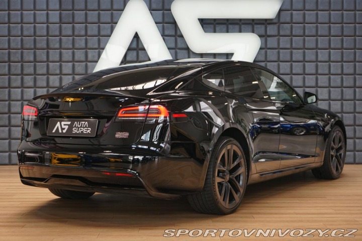 Tesla Model S Plaid 750kW Autopilot Pan 2022