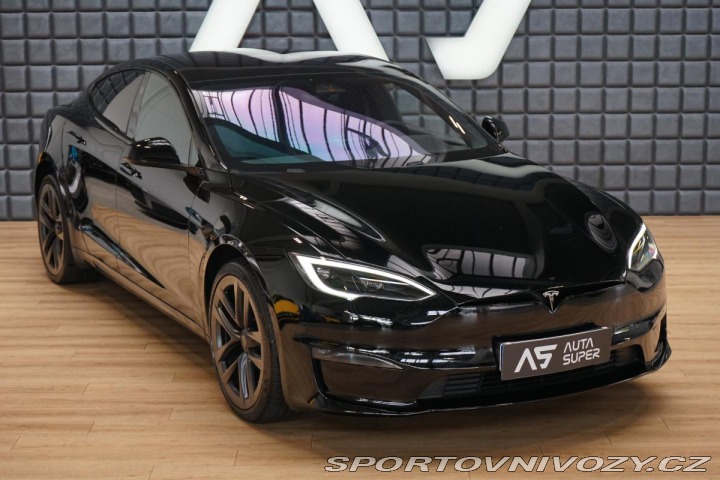 Tesla Model S Plaid 750kW Autopilot Pan 2022