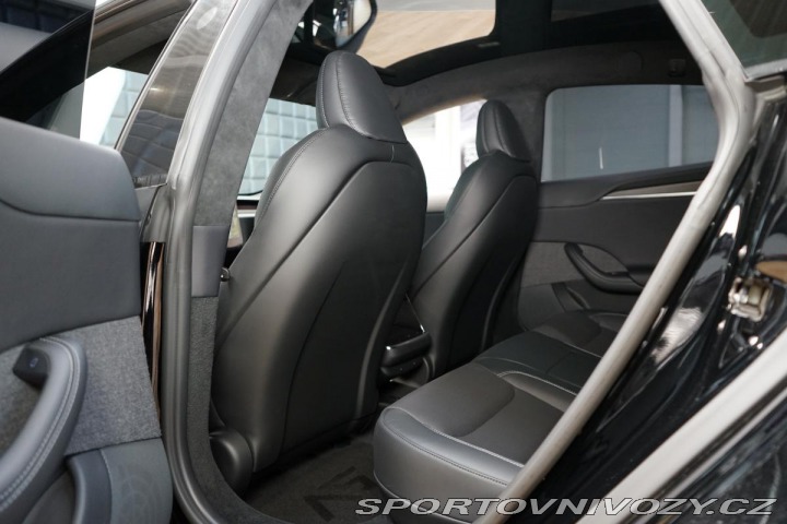 Tesla Model S Plaid 750kW Autopilot Pan 2022