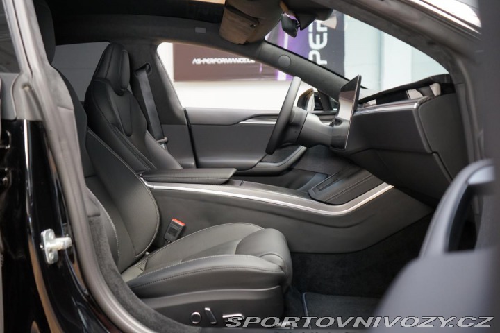 Tesla Model S Plaid 750kW Autopilot Pan 2022