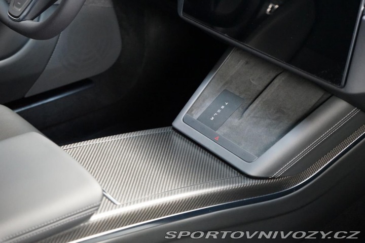 Tesla Model S Plaid 750kW Autopilot Pan 2022