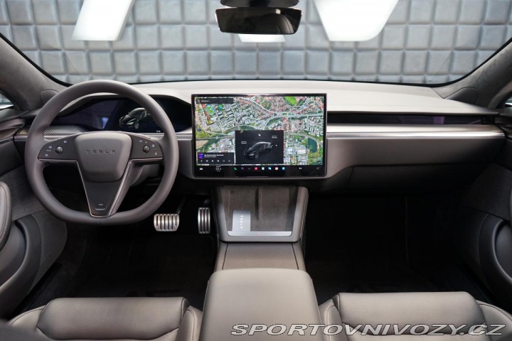 Tesla Model S Plaid 750kW Autopilot Pan 2022