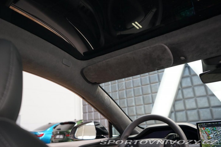 Tesla Model S Plaid 750kW Autopilot Pan 2022