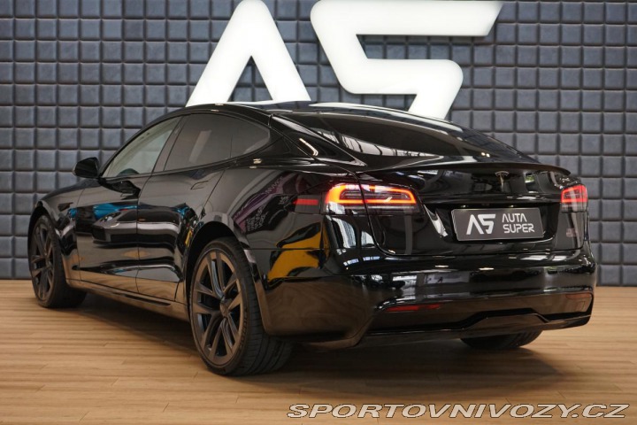 Tesla Model S Plaid 750kW Autopilot Pan 2022