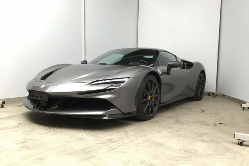 Ferrari SF90 Stradale
