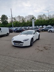 Aston Martin V8 Vantage kupé 2010
