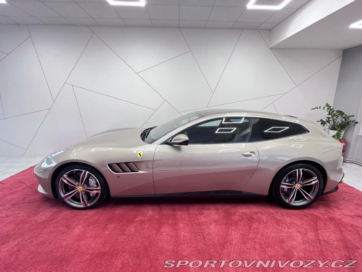 Ferrari GTC4Lusso V12*TAILOR MADE*1. MAJ.*T 2017