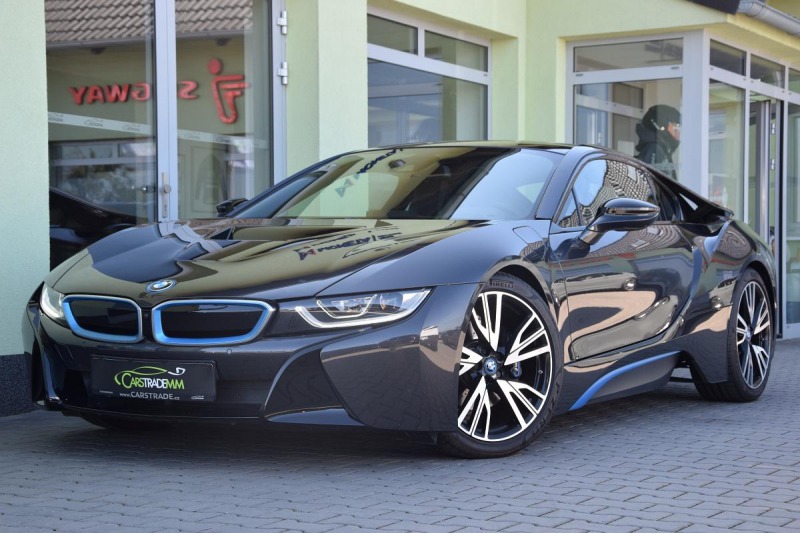 BMW i8 Rezervace