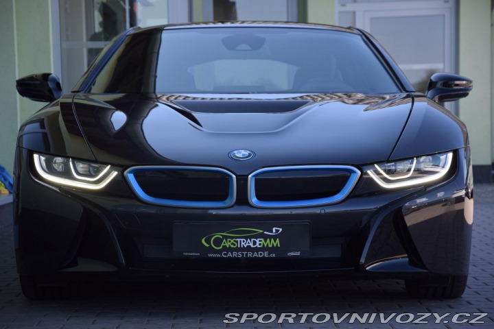 BMW i8 Rezervace 2016