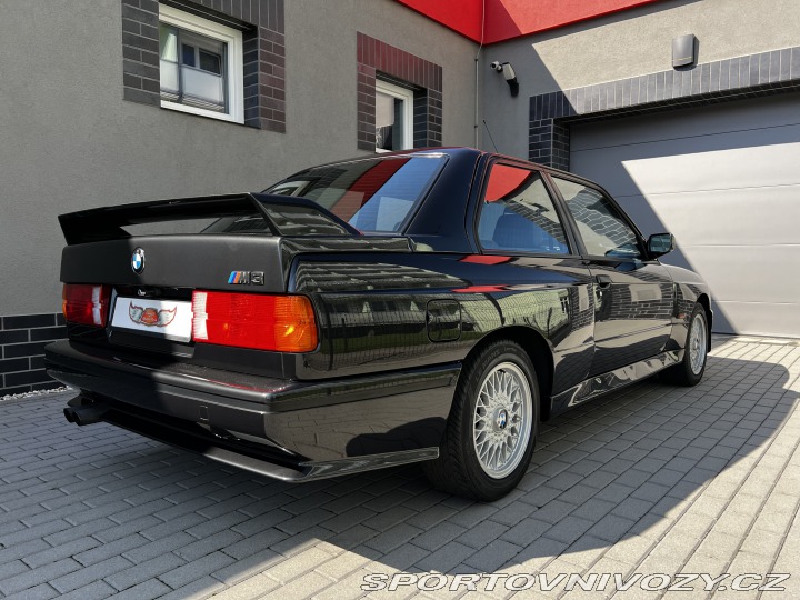 BMW M3 E30