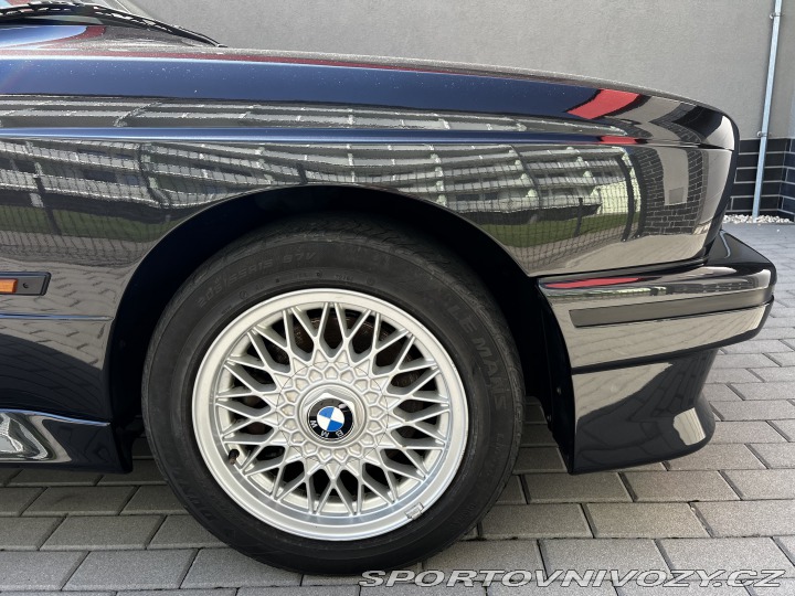 BMW M3 E30 1988