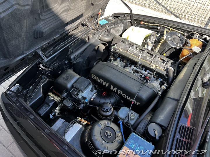 BMW M3 E30 1988