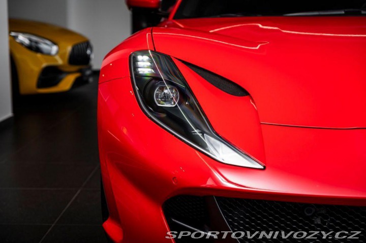 Ferrari 812 Superfast 2019