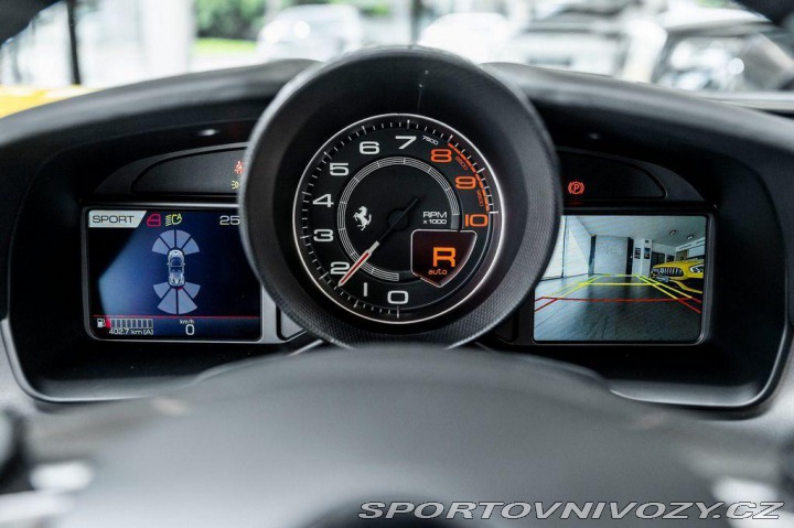 Ferrari F8 Spider 1800