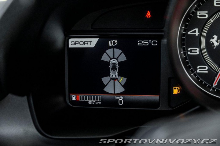 Ferrari F8 Spider 1800