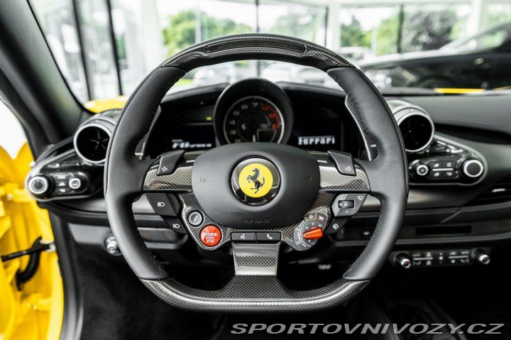 Ferrari F8 Spider 1800